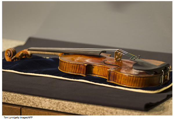 1715 Lipinski Strad.png